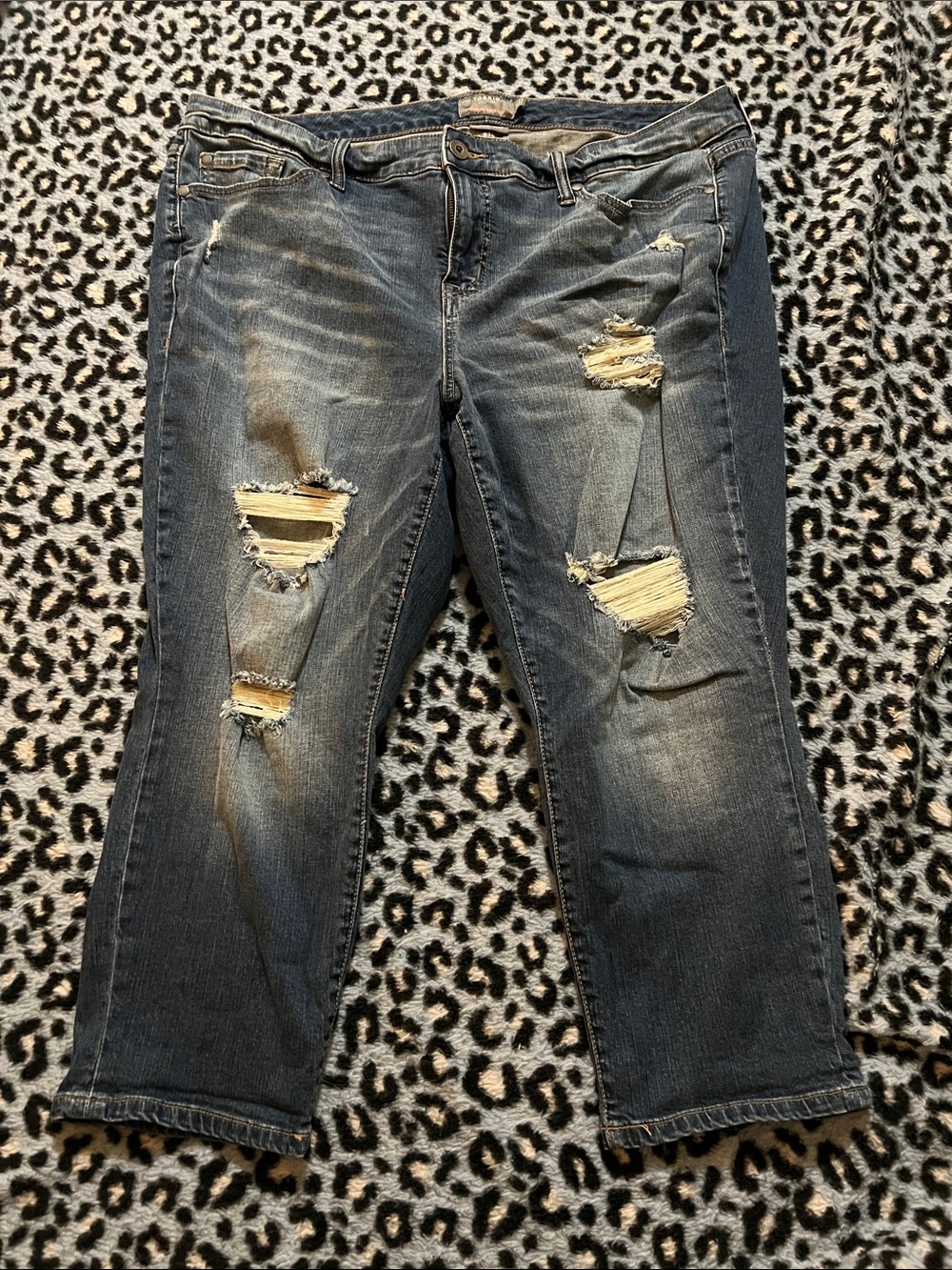 TORRID 22 CROP MID-RISE SKINNY VINTAGE STRETCH JEAN